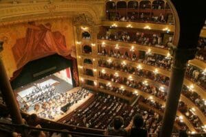 Opera Tips For Travelers