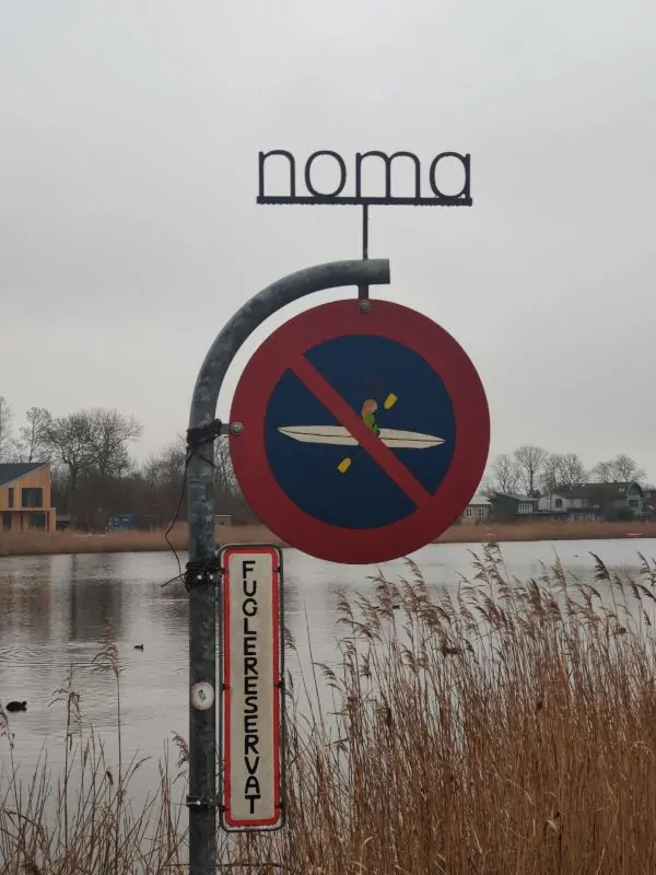 Cartello del ristorante Noma a Copenhagen
